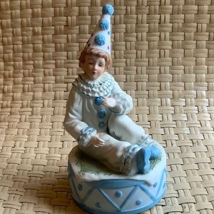 CERAMIC CLOWN MUSIC BOX WHITE & BLUE
